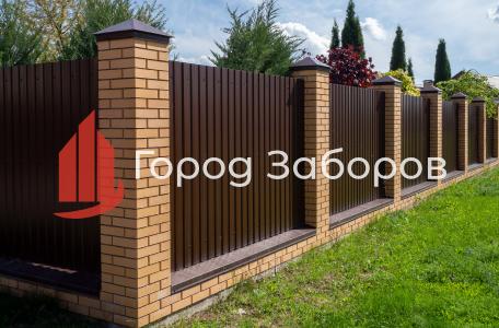 Забор из одностороннего профлиста